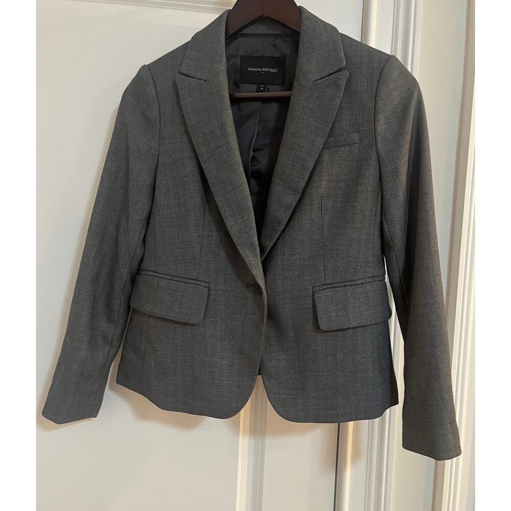 Banana Republic Women’s Grey Tailored Blazer  Sz. 0 preppy